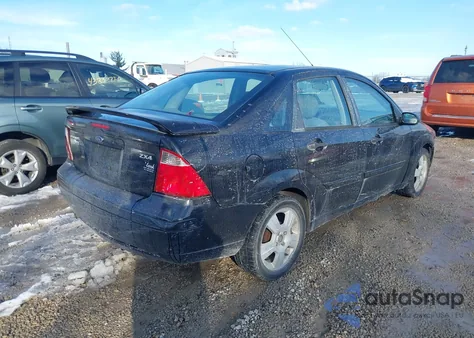 2005 Ford Focus Zx4 из США, поврежденный, VIN 1FAFP34N55W301936